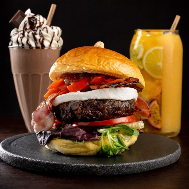 Burger Canary Island + Smoothie/Milkshake